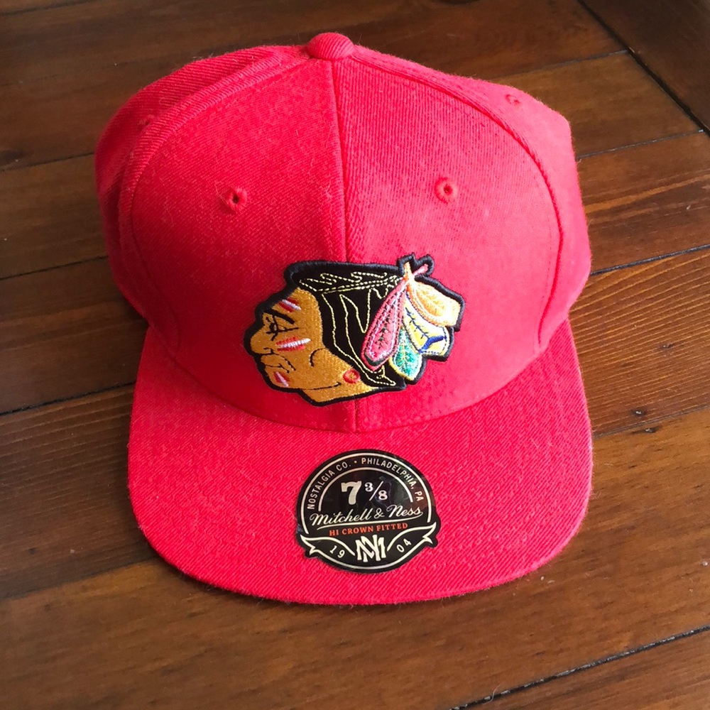 Chicago Blackhawks Red Wool Flatbill Size: 7 3/8